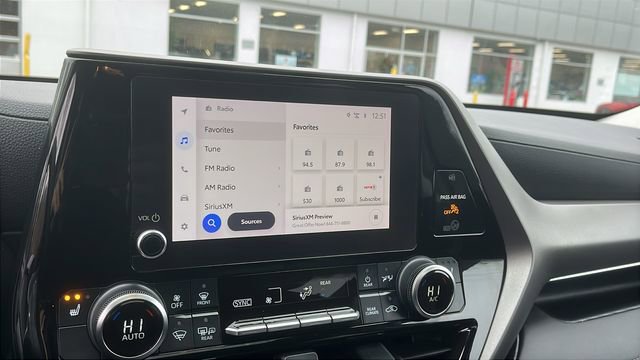 Certified 2023 Toyota Highlander XLE image 15