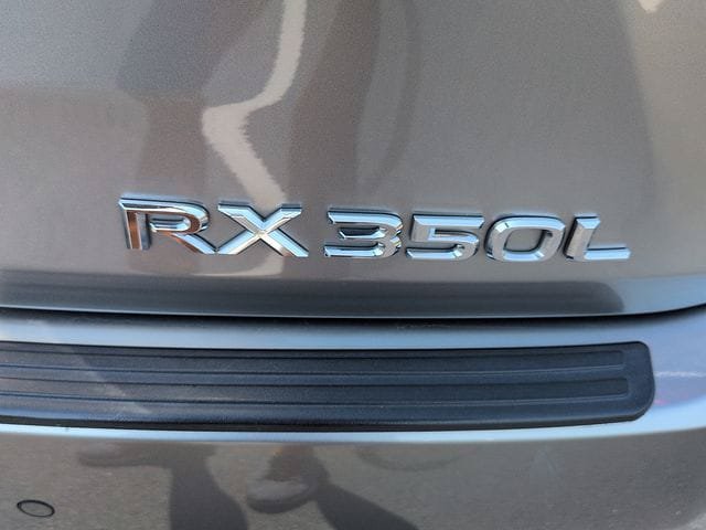 Used 2019 Lexus RX 350L AWD w/ Premium Package image 12