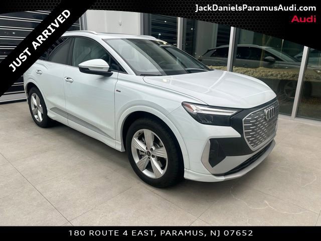 New 2026 Audi Q4 e-tron Premium w/ Convenience Package image 3