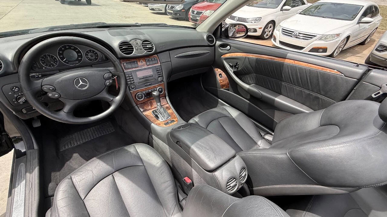 Used 2005 Mercedes-Benz CLK 500 Cabriolet image 52