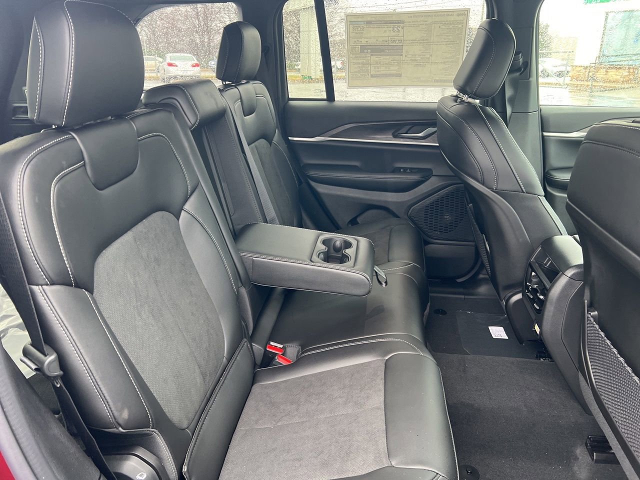 New 2026 Jeep Grand Cherokee Altitude image 18