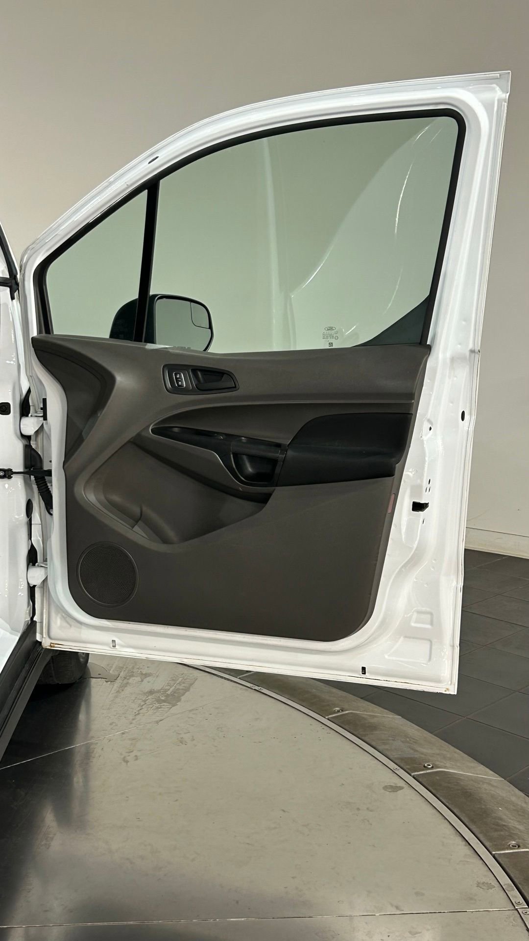 Used 2019 Ford Transit Connect XL FWD image 41
