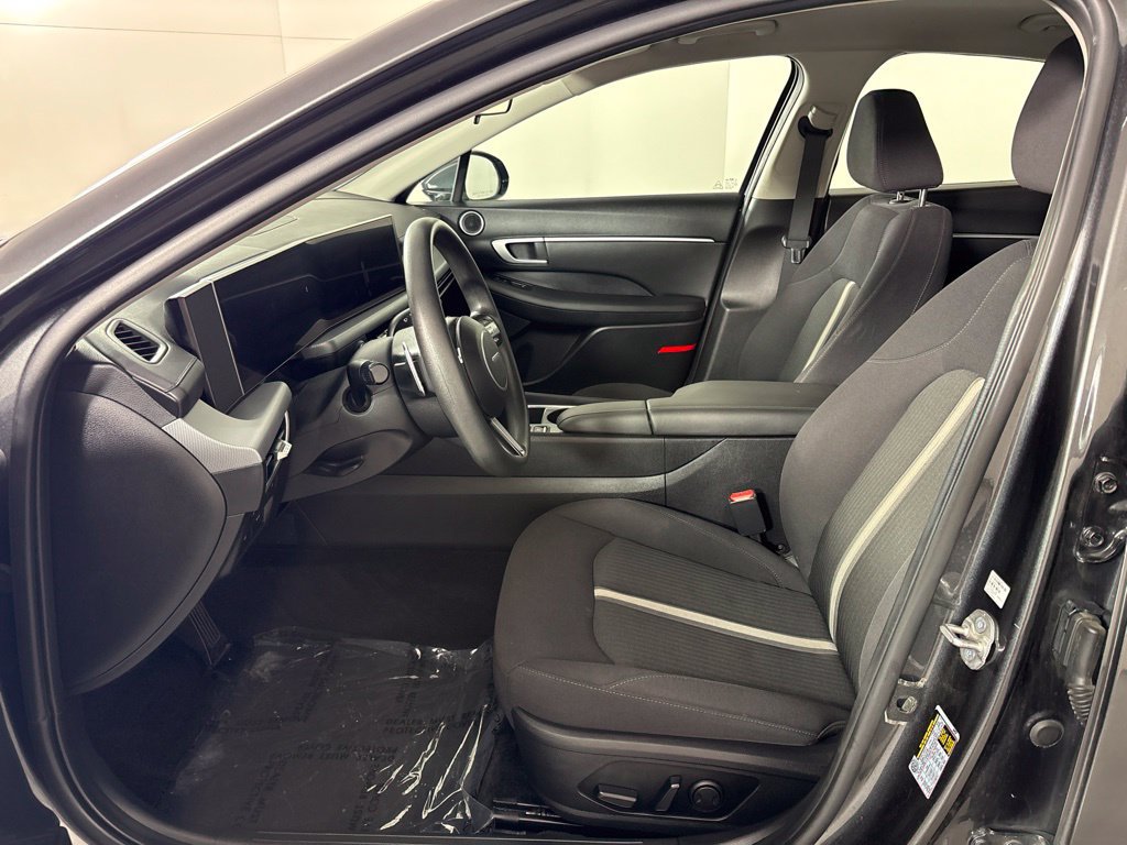 Used 2025 Hyundai Sonata SEL FWD image 18