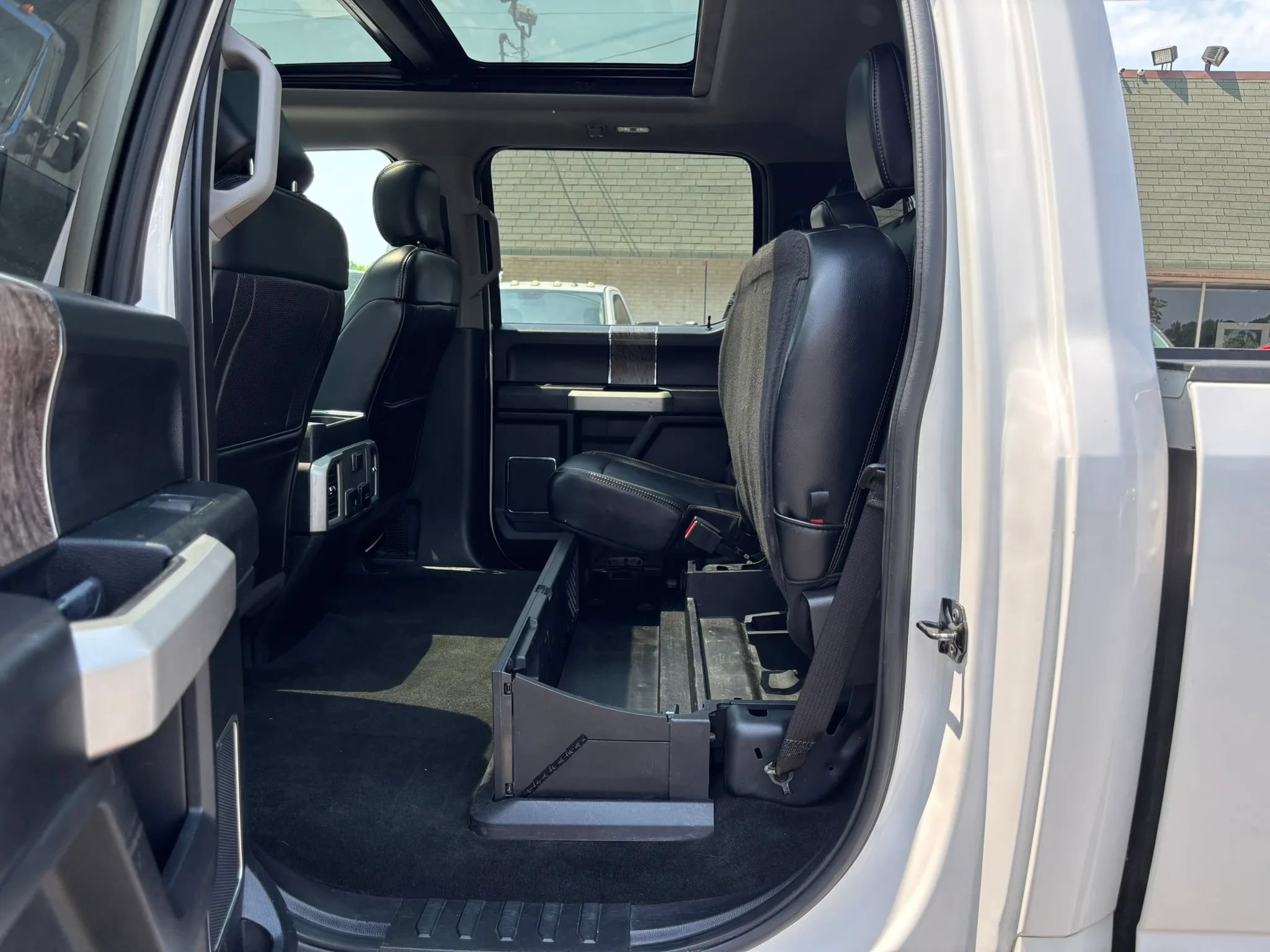 Used 2019 Ford F250 Lariat w/ Lariat Ultimate Package AWD/4WD image 27