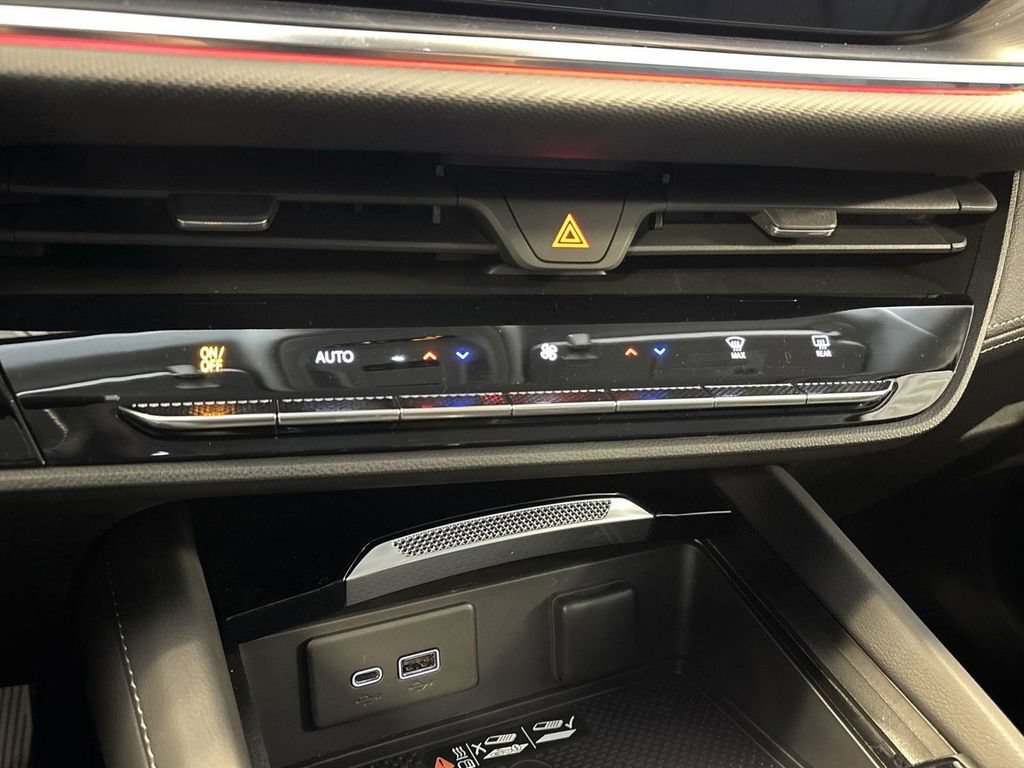 New 2025 Buick Envision Preferred AWD/4WD image 23