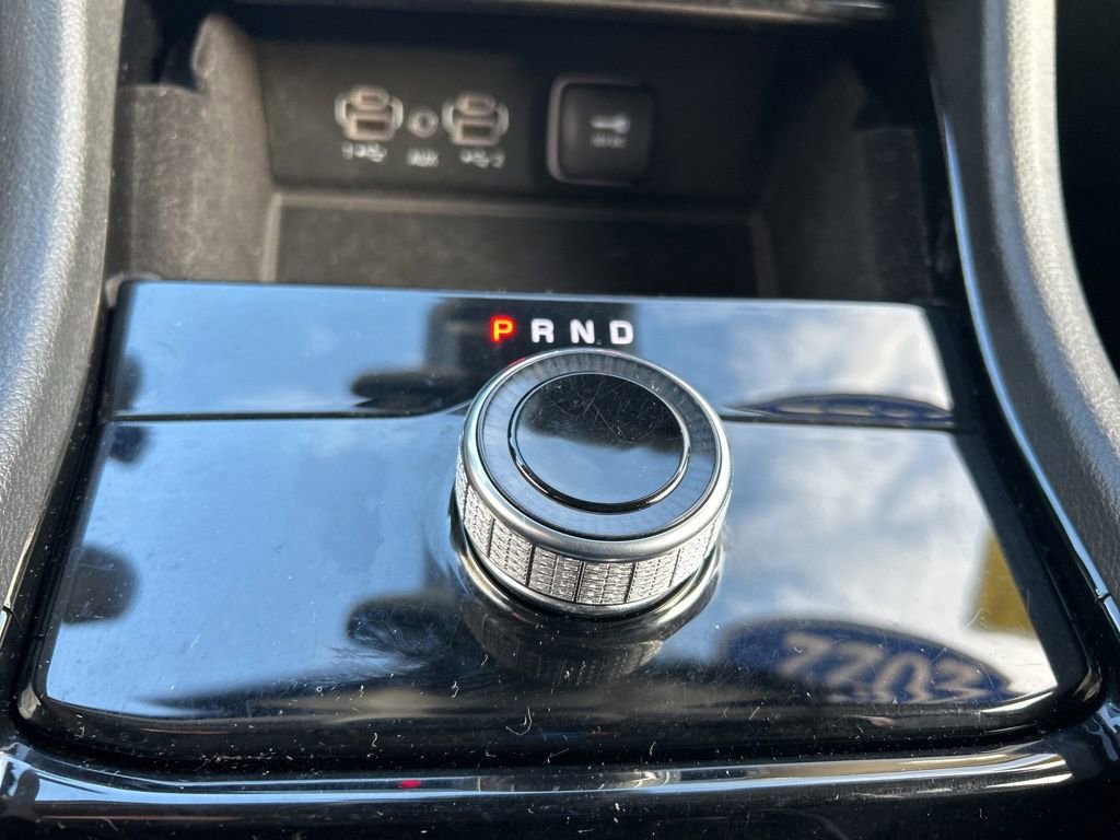 Used 2022 Jeep Grand Cherokee L Laredo w/ Luxury Tech Group I image 29