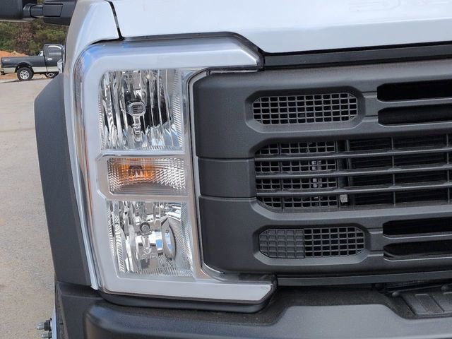 New 2026 Ford F550 4x4 Regular Cab Super Duty image 9