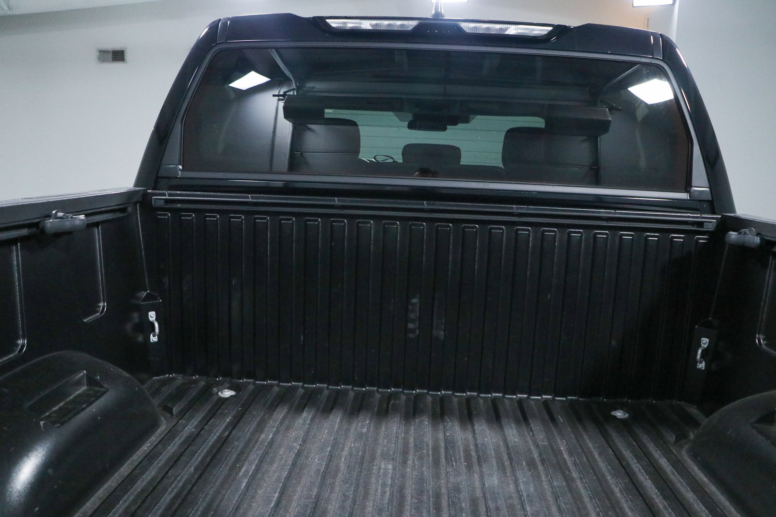 Used 2024 Toyota Tundra SR5 w/ SR5 Convenience Package AWD/4WD image 27
