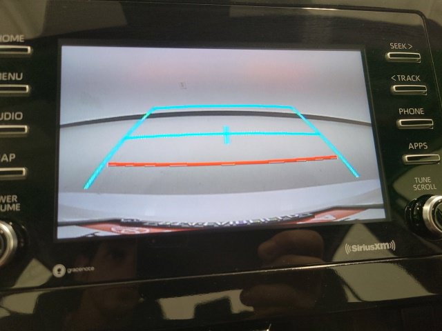 Used 2024 Toyota Camry SE FWD image 3