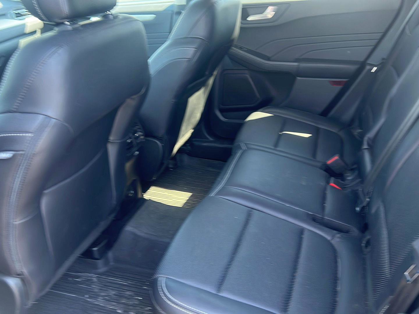 Used 2021 Ford Escape SEL w/ Technology Package AWD/4WD image 14