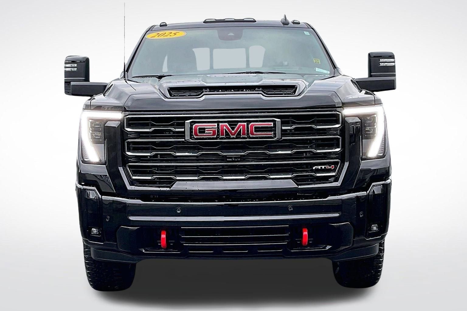 Used 2025 GMC Sierra 3500 AT4 w/ AT4 Premium Plus Package image 3