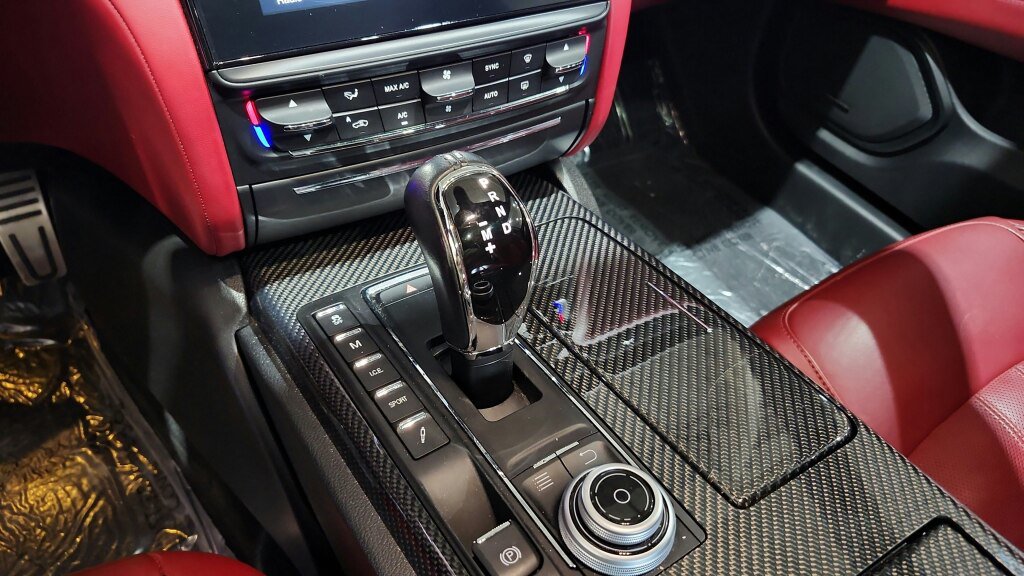 Used 2017 Maserati Quattroporte GTS GranSport RWD image 20