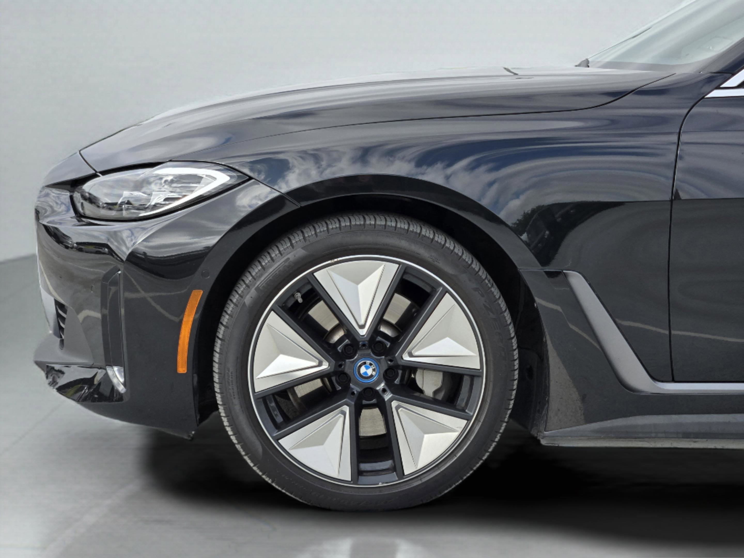 Used 2024 BMW i4 eDrive40 w/ Premium Package image 15