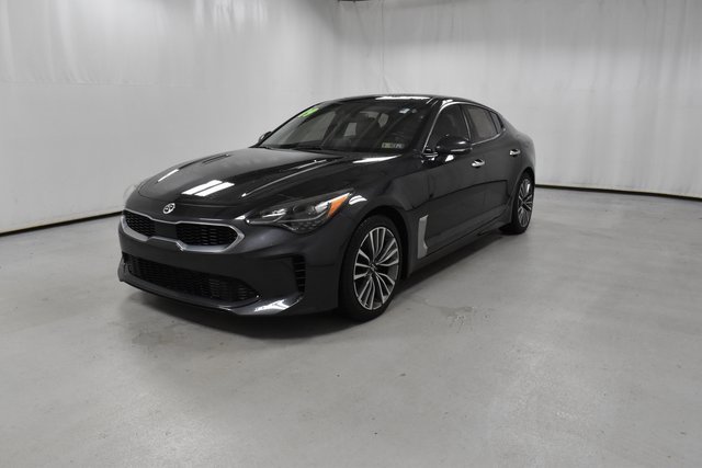 Used 2019 Kia Stinger Premium image 2