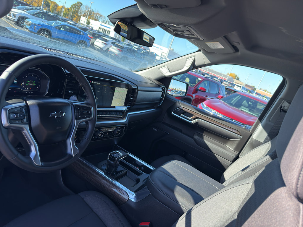 Certified 2025 Chevrolet Silverado 1500 LT Trail Boss w/ Convenience Package II image 27