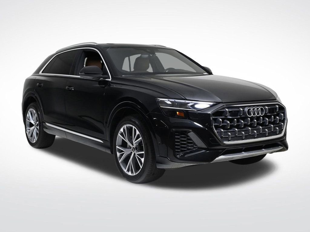 Used 2025 Audi Q8 Premium w/ Convenience Package image 7