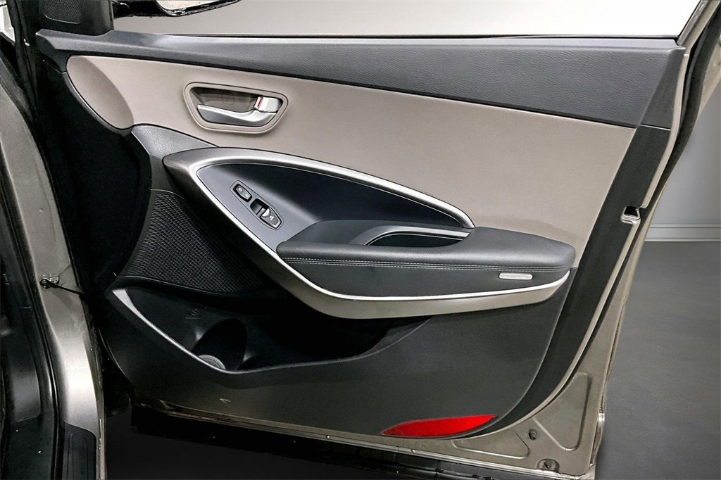 Used 2018 Hyundai Santa Fe Sport w/ 2.4L Value Package 02 image 28