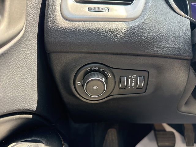 Used 2018 Jeep Compass Latitude image 18