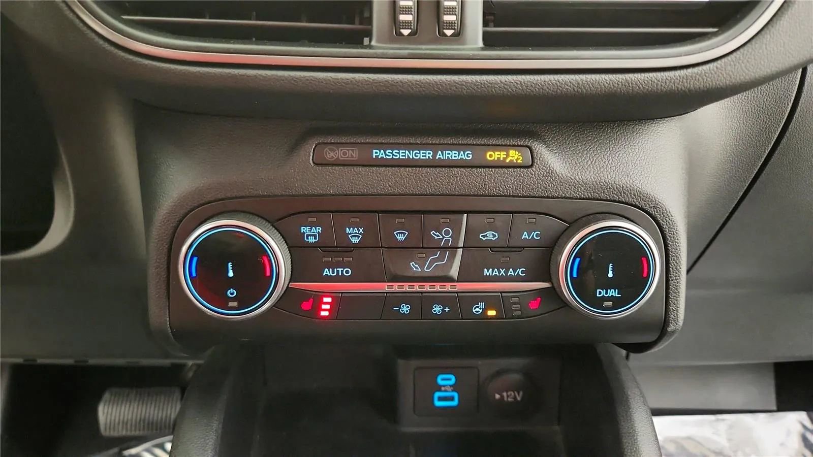 Used 2023 Ford Escape Active AWD/4WD image 26