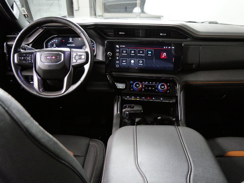 Used 2024 GMC Sierra 1500 AT4 w/ Technology Package AWD/4WD image 24
