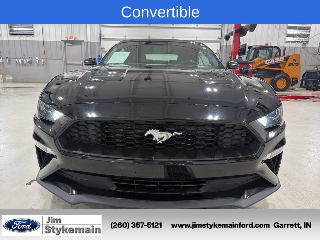 Used 2020 Ford Mustang Premium RWD image 11