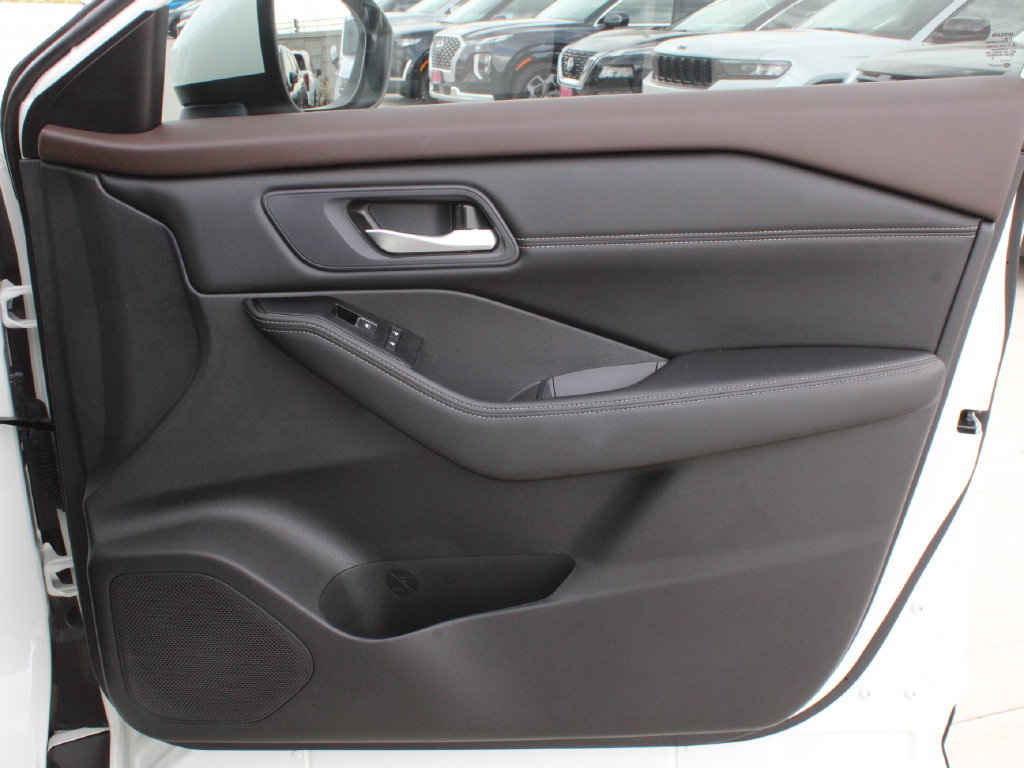 Used 2023 Nissan Rogue SL w/ SL Premium Package FWD image 19