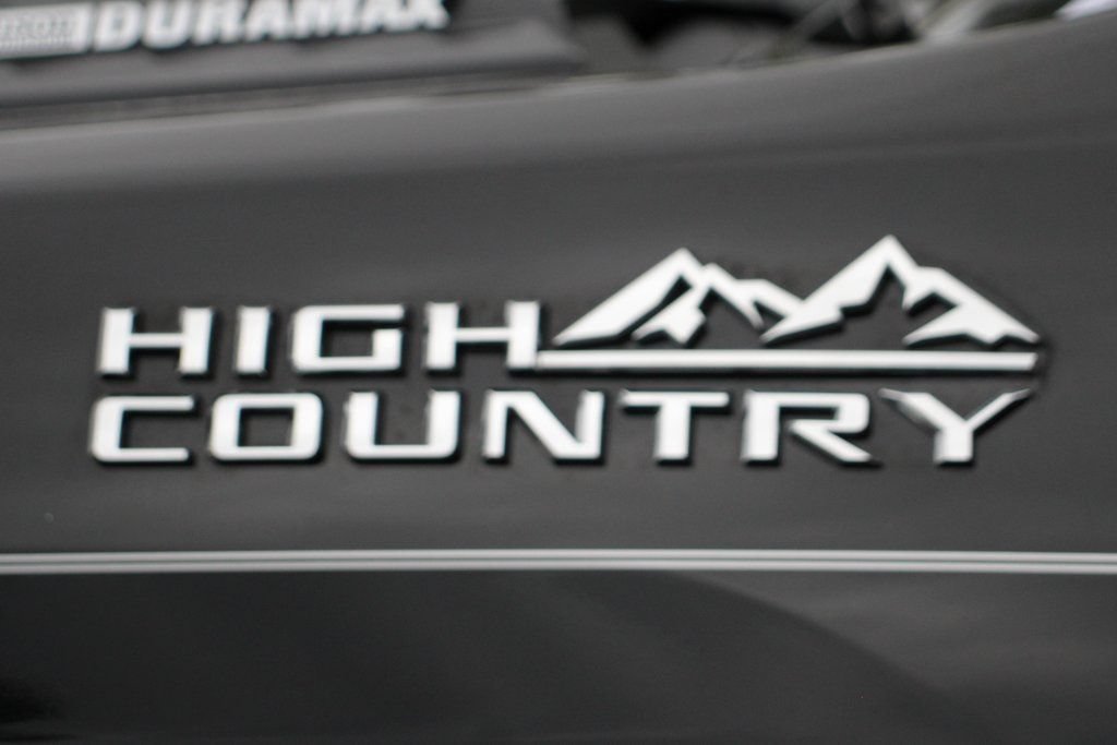 Used 2024 Chevrolet Silverado 2500 High Country w/ Technology Package AWD/4WD image 49