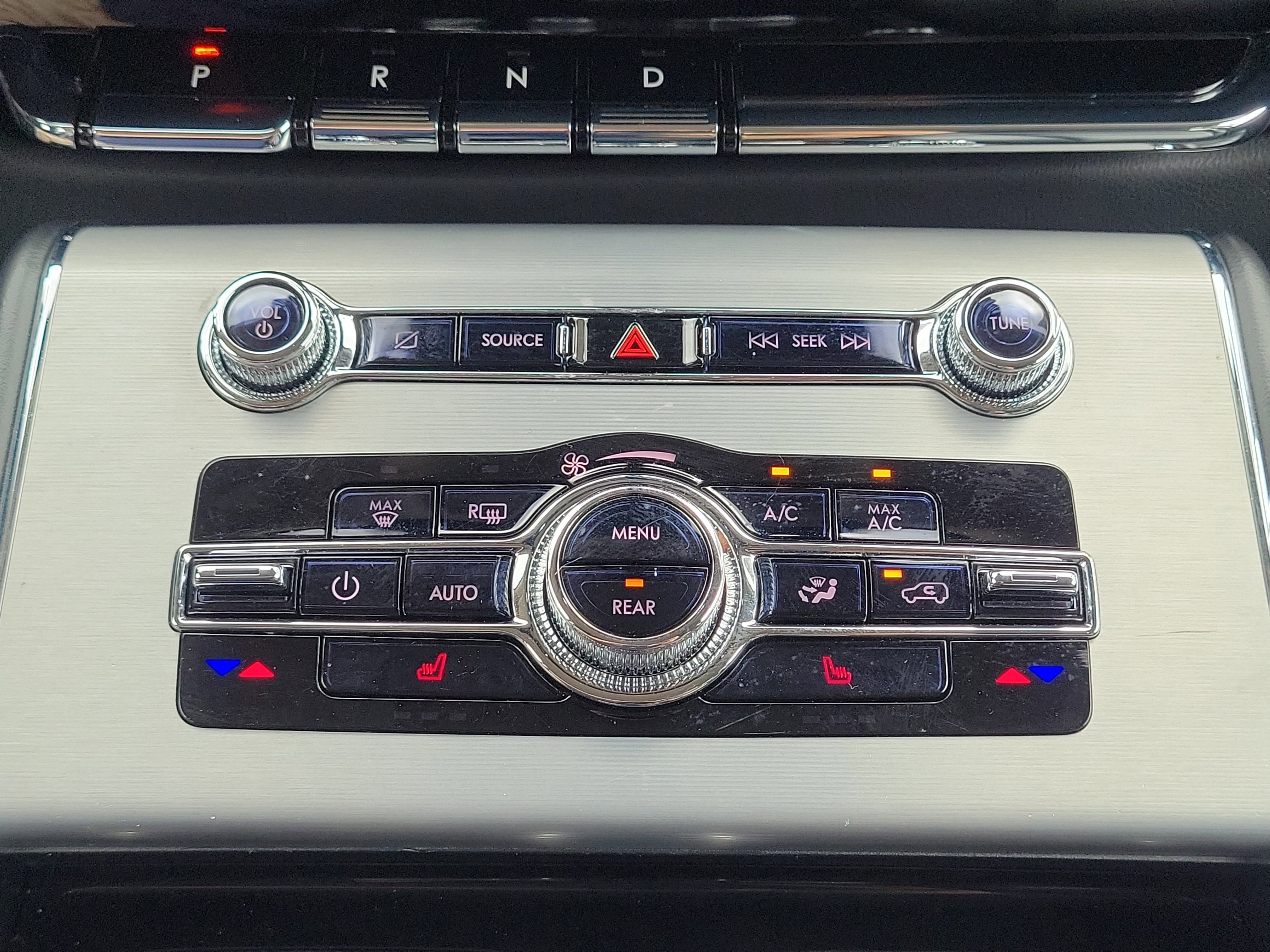 Used 2023 Lincoln Aviator 2WD w/ Premium Package image 30