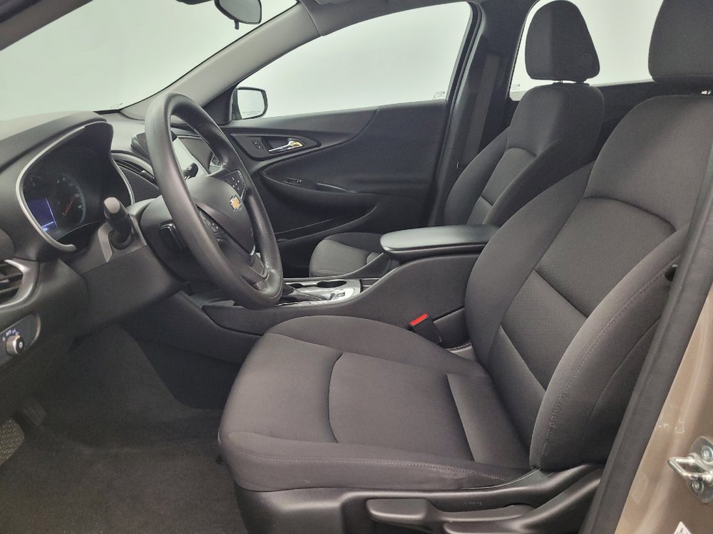Used 2025 Chevrolet Malibu LS FWD image 17