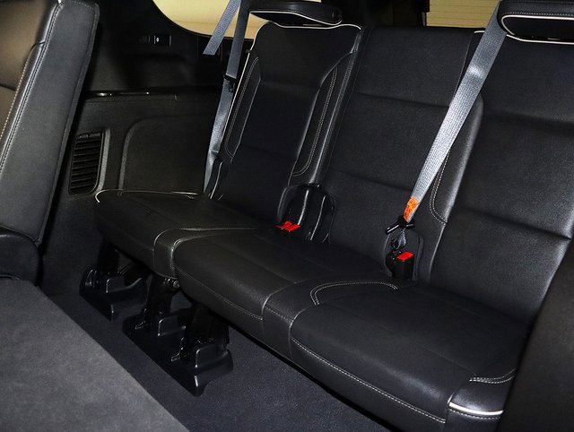 Used 2023 GMC Yukon XL SLT w/ SLT Premium Package image 14