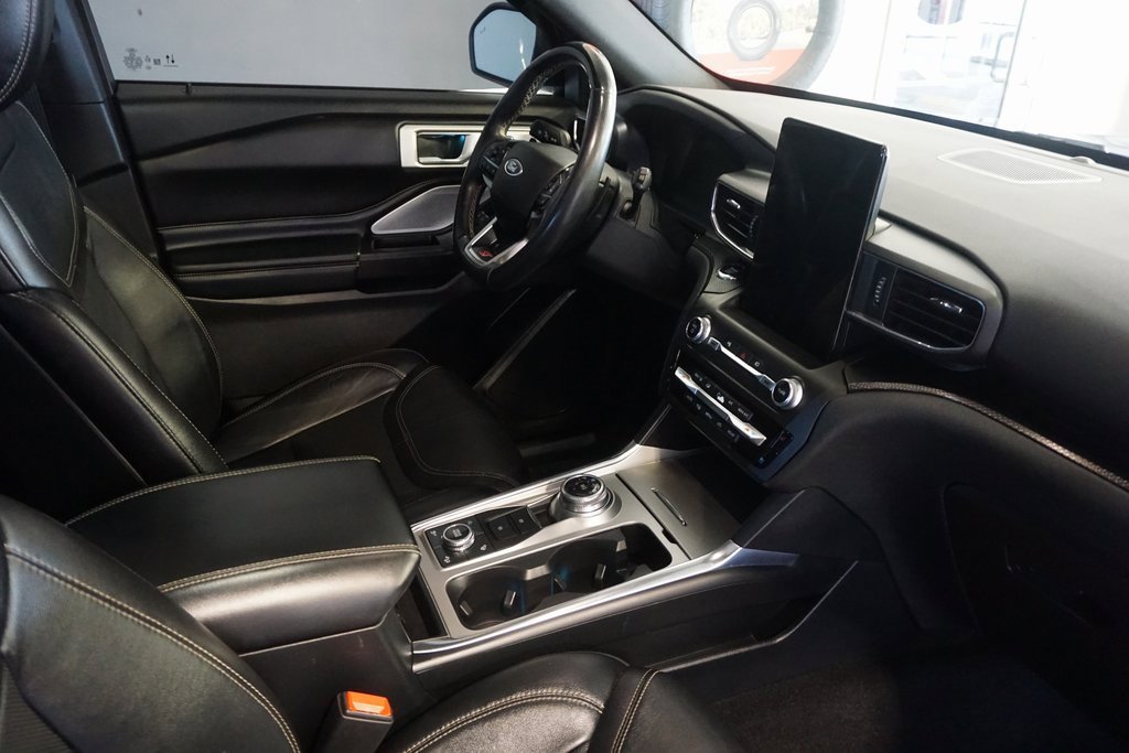 Used 2020 Ford Explorer ST w/ Premium Technology Package image 30