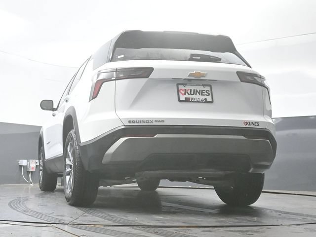 Used 2025 Chevrolet Equinox LT AWD/4WD image 47