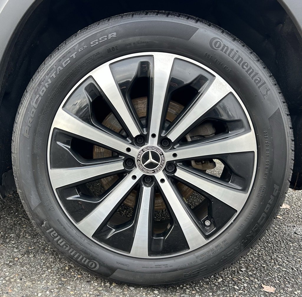 Used 2023 Mercedes-Benz GLB 250 4MATIC w/ Premium Package image 28