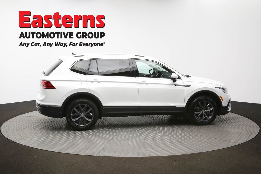 Used 2023 Volkswagen Tiguan SE image 42