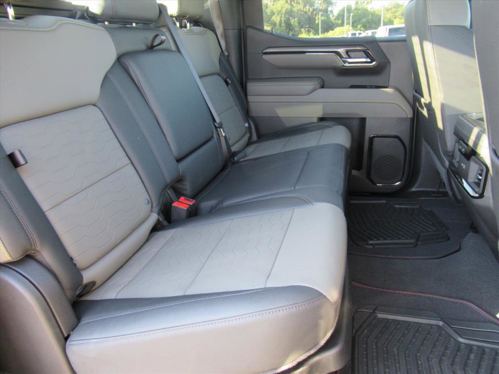 Used 2025 Chevrolet Silverado 1500 ZR2 w/ Technology Package image 33