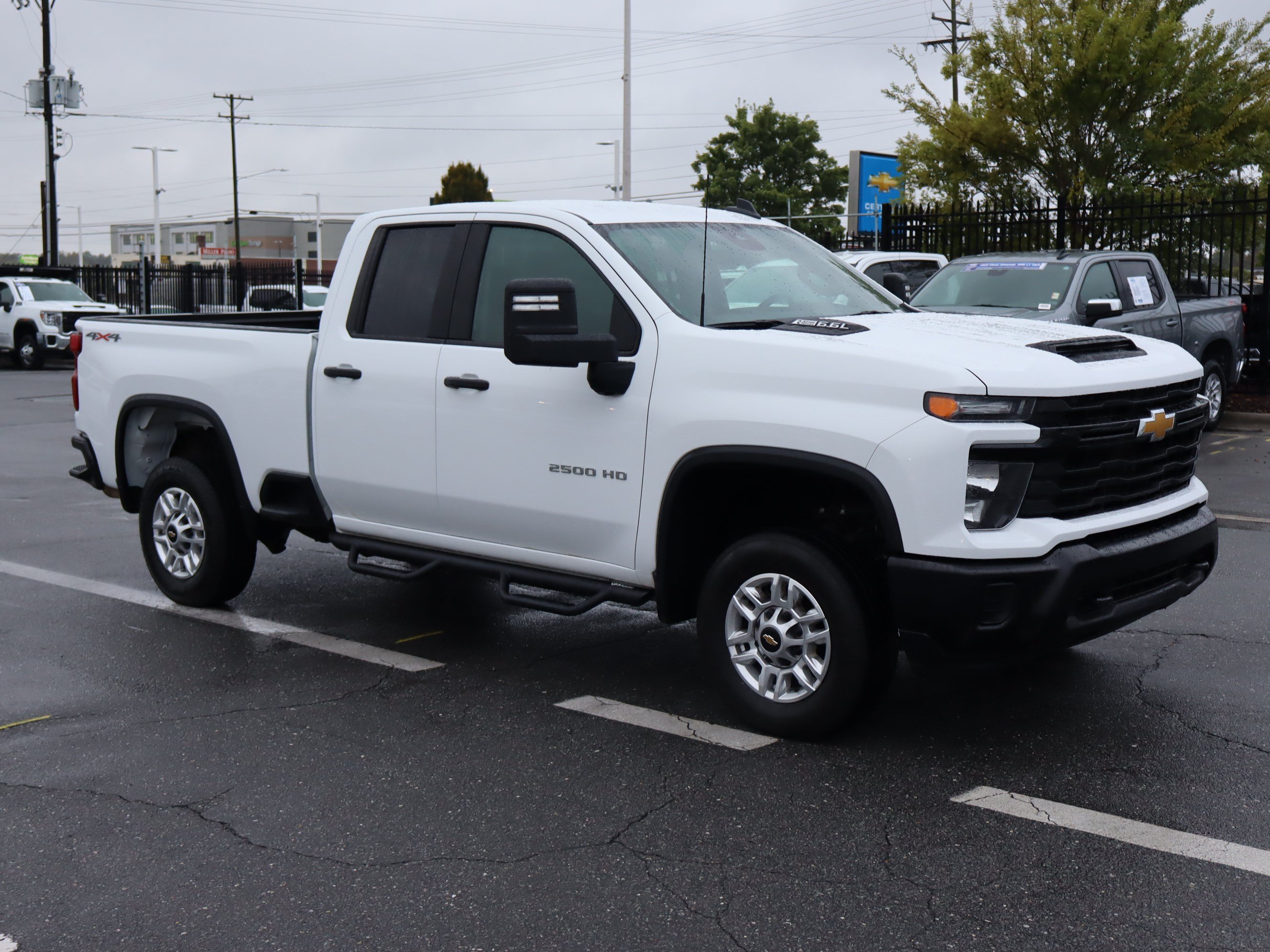 Used 2025 Chevrolet Silverado 2500 W/T w/ WT Convenience Package AWD/4WD image 2