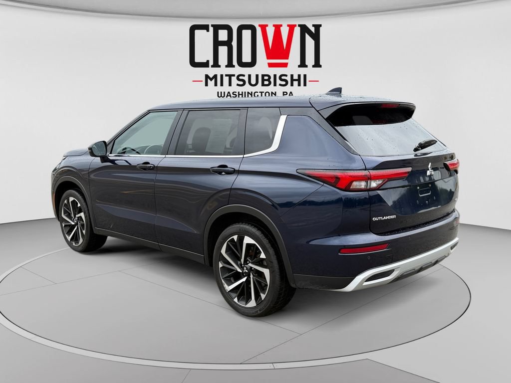 Used 2024 Mitsubishi Outlander SE AWD/4WD image 5