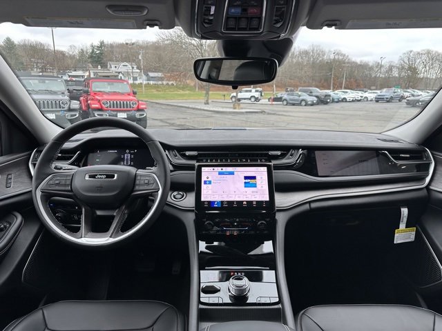 New 2024 Jeep Grand Cherokee Limited 4xe image 11