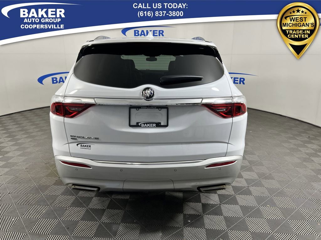 Used 2023 Buick Enclave Essence image 8