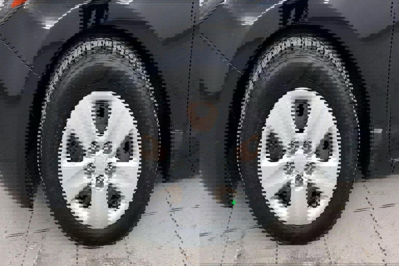 Used 2016 Kia Forte LX image 34