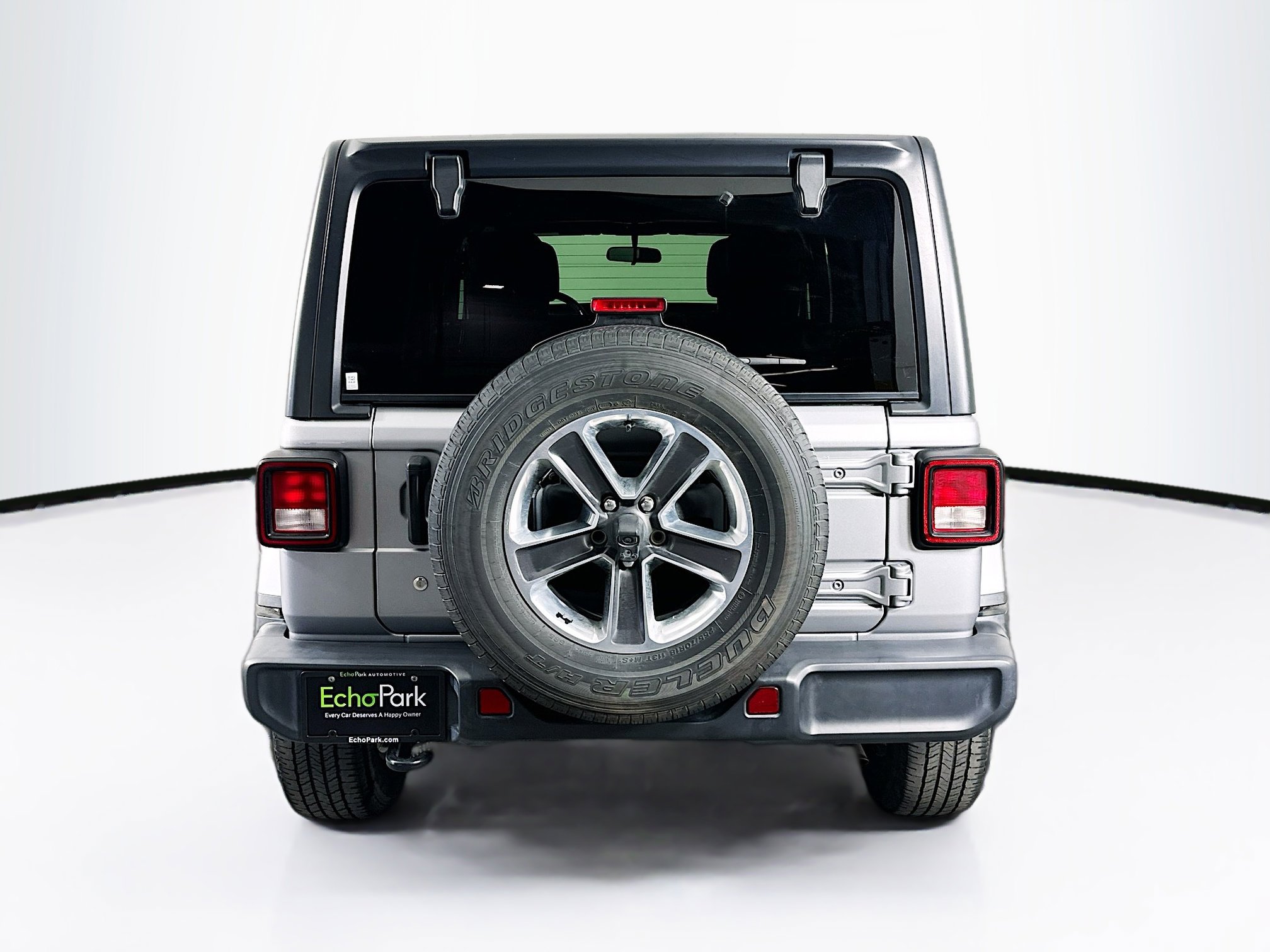 Used 2020 Jeep Wrangler Unlimited Sahara image 7