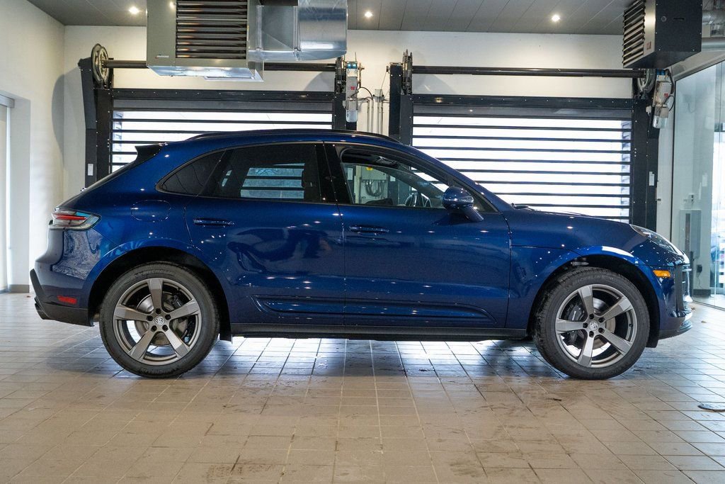New 2026 Porsche Macan image 8