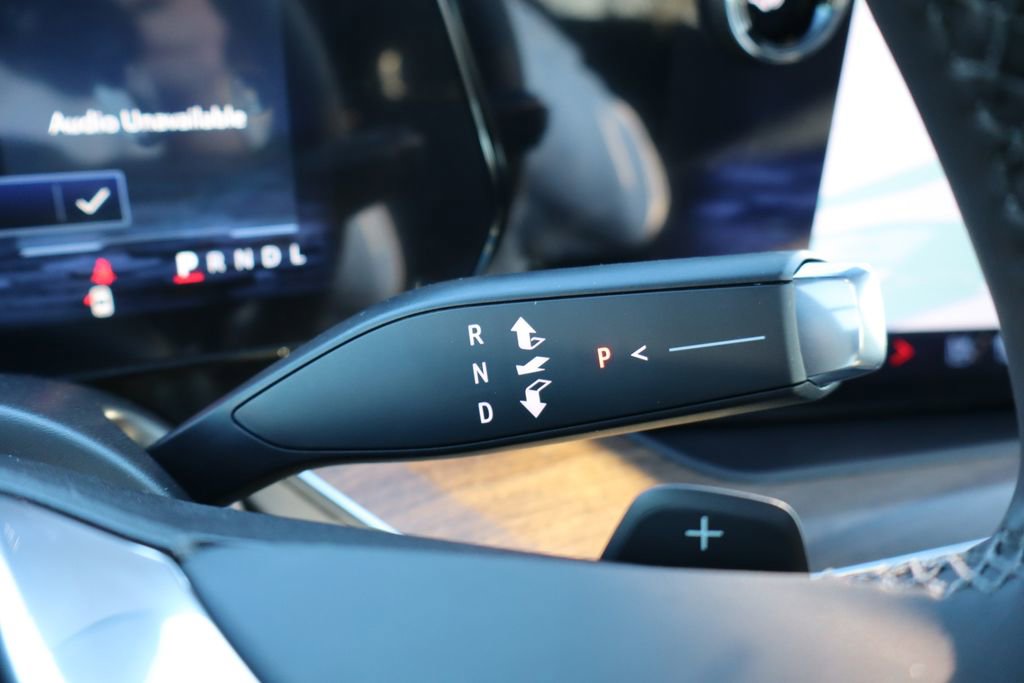 New 2026 Chevrolet Suburban High Country image 19