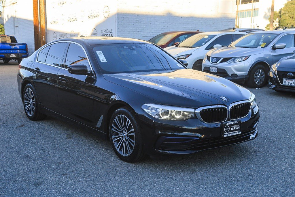 Used 2019 BMW 530i xDrive w/ Convenience Package image 3