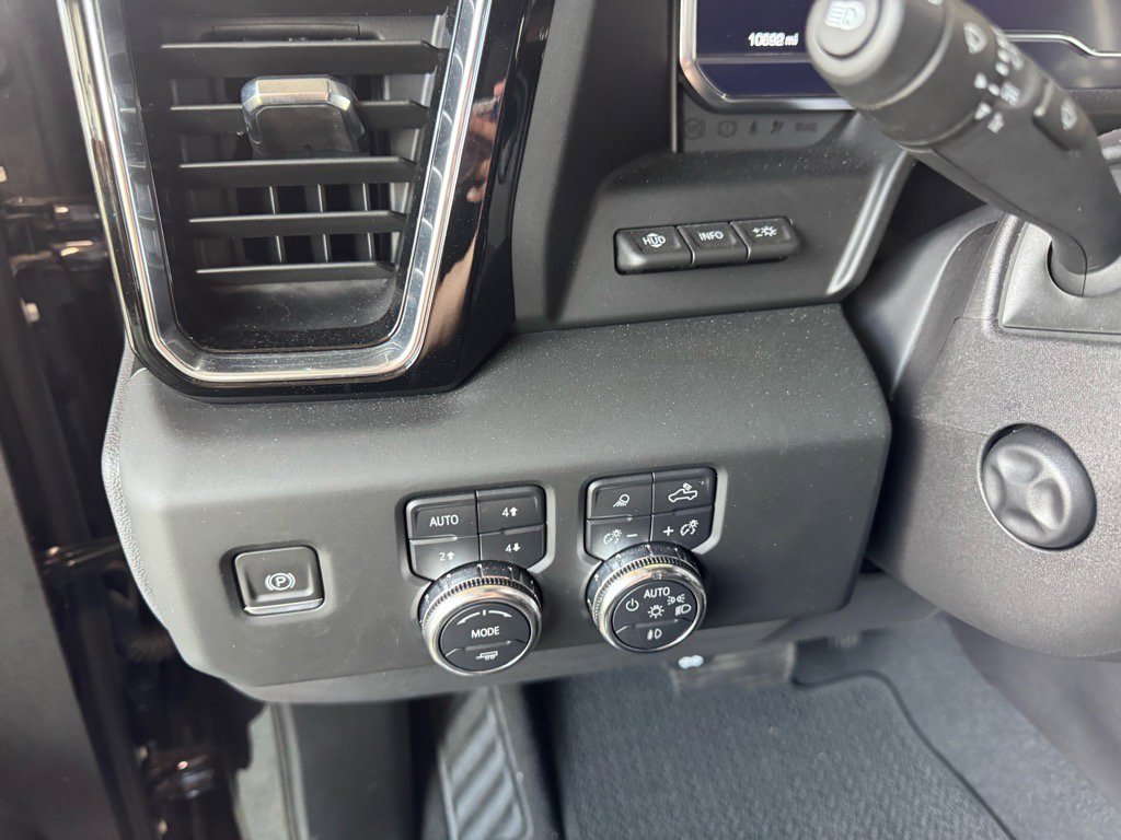 Used 2024 GMC Sierra 1500 Denali w/ Technology Package image 21