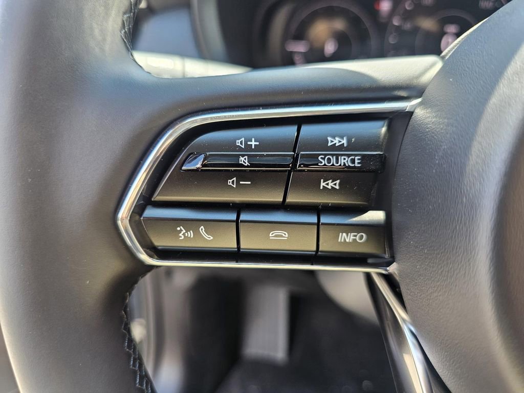 New 2025 MAZDA CX-70 Plug-In Hybrid w/ Premium Pkg image 16