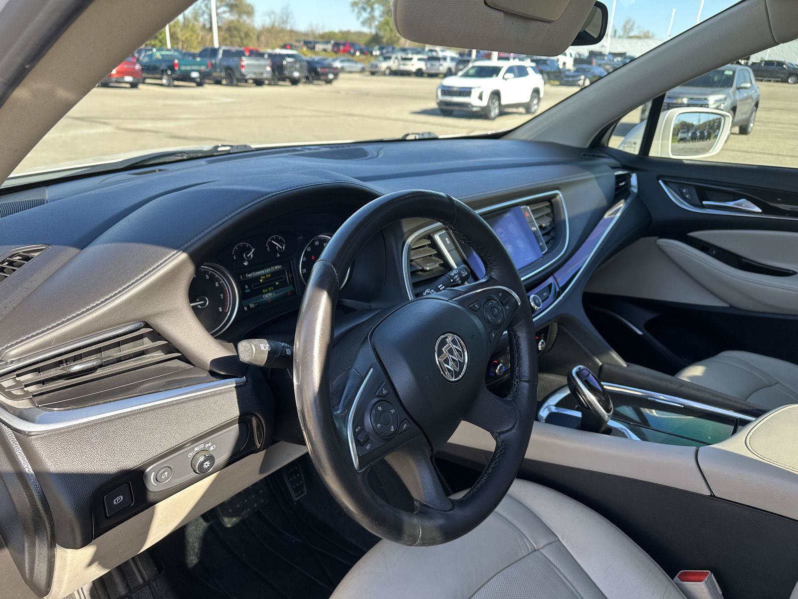Used 2019 Buick Enclave Premium w/ Experience Buick Package FWD image 18