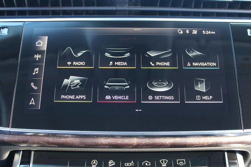 Used 2020 Audi Q8 Prestige w/ Prestige Package image 22