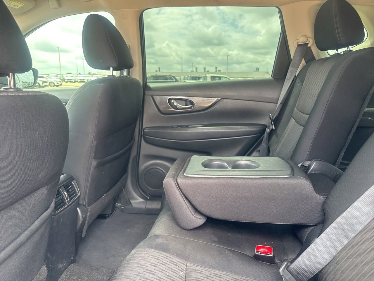 Used 2017 Nissan Rogue SV w/ Midnight Edition FWD image 36