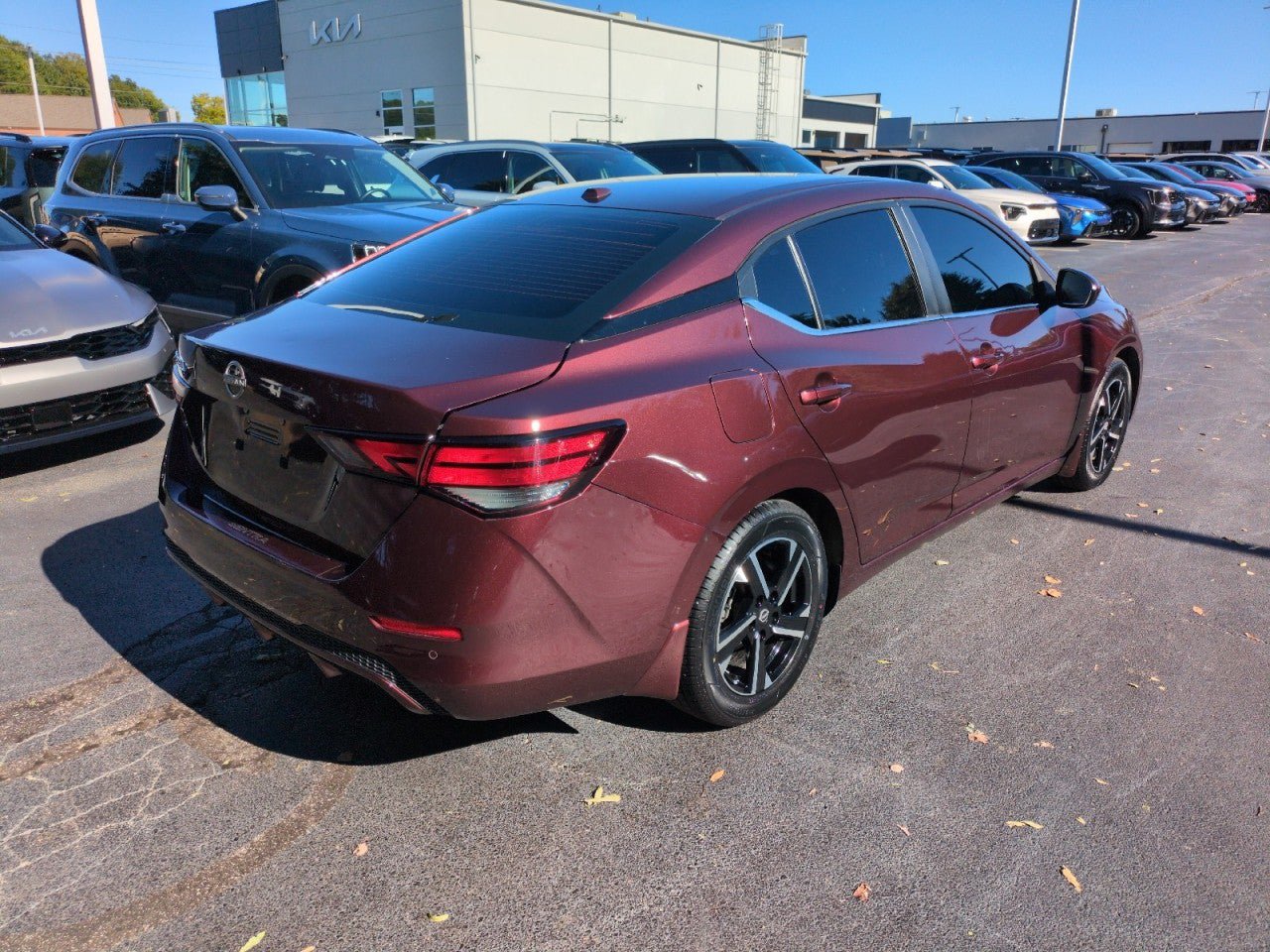Used 2025 Nissan Sentra SV FWD image 7